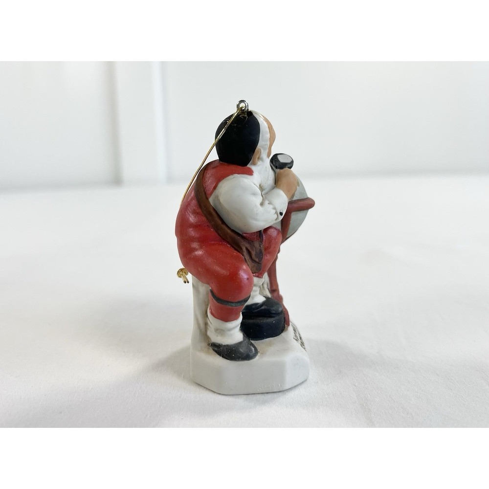 Vintage 1980 Norman Rockwell Santa Globe Ornament Santa's Good Boys Grossman NIB - Picture 4 of 10
